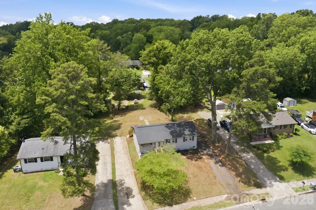 9401 Feldbank Drive Charlotte NC 28216