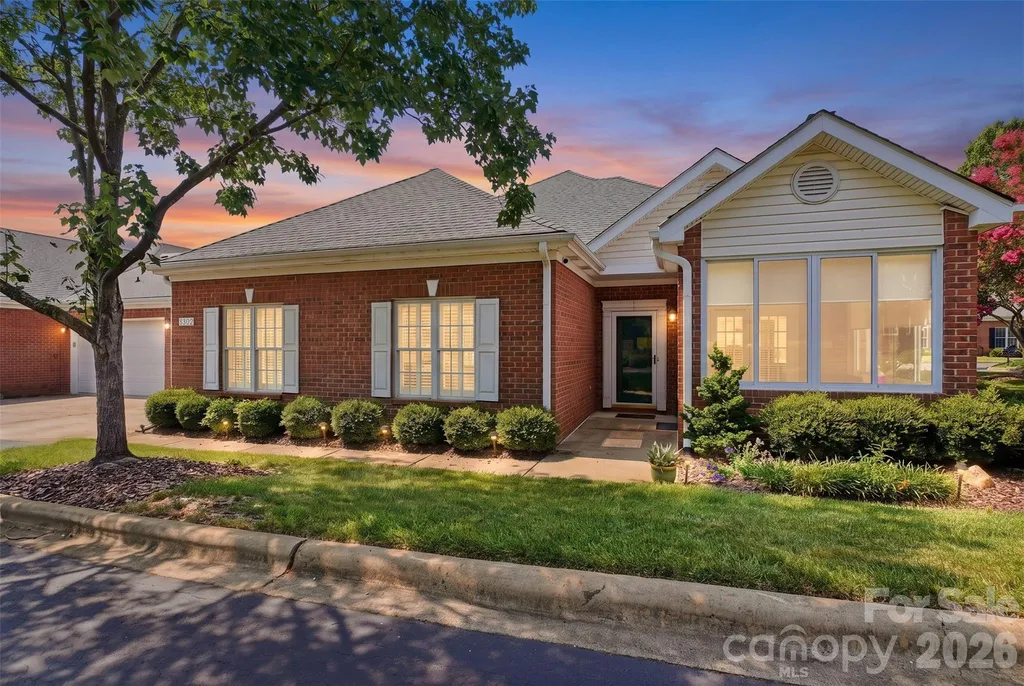 8302 Olde Troon Drive Charlotte NC 28277