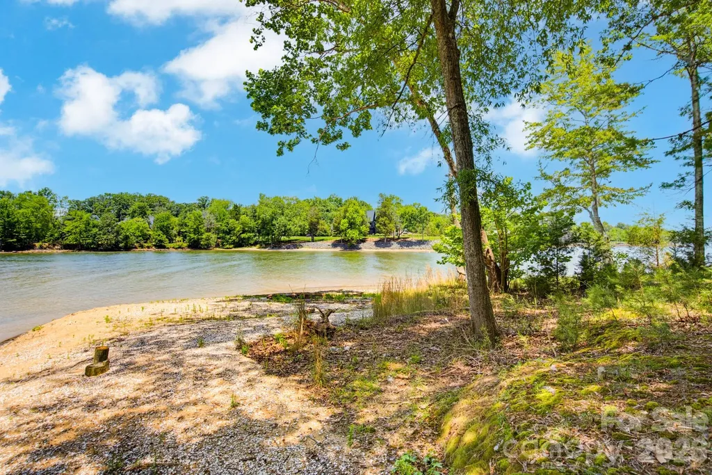 629 Waterton Trail Belmont NC 28012