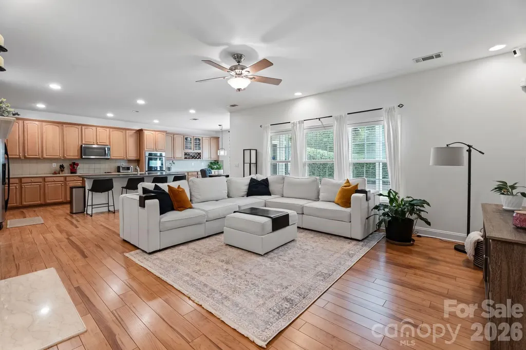 9509 Seamill Road Charlotte NC 28278
