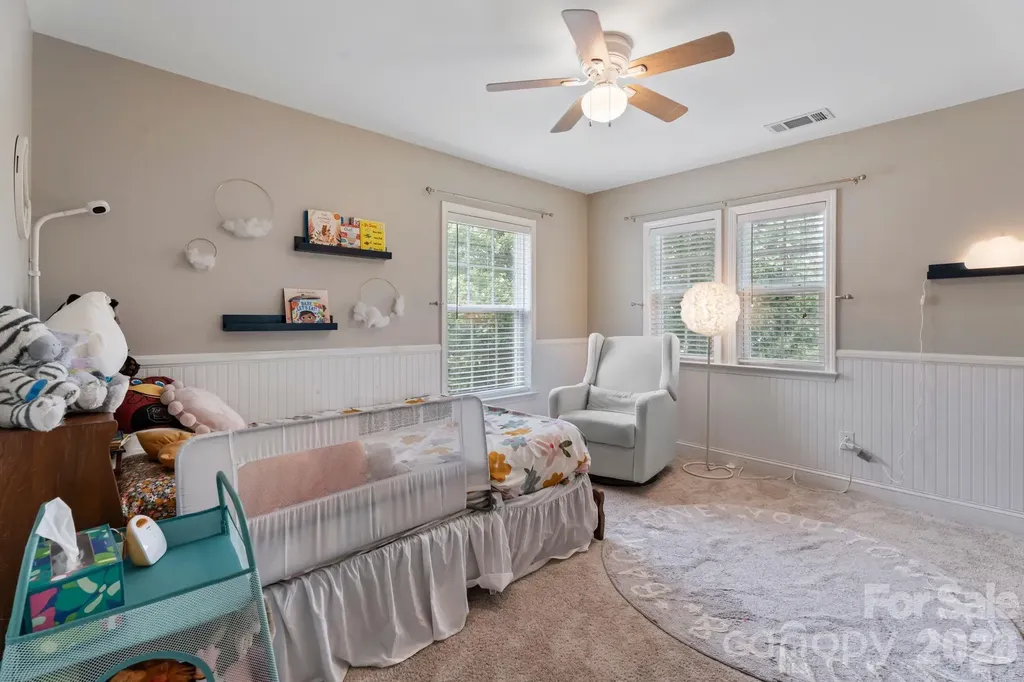 9509 Seamill Road Charlotte NC 28278