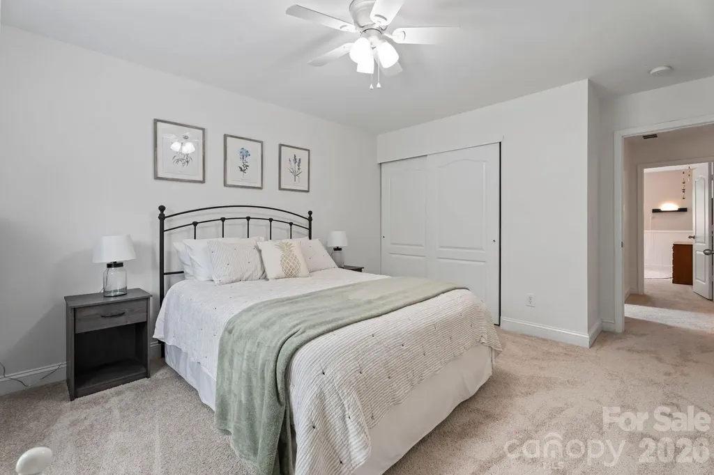 9509 Seamill Road Charlotte NC 28278