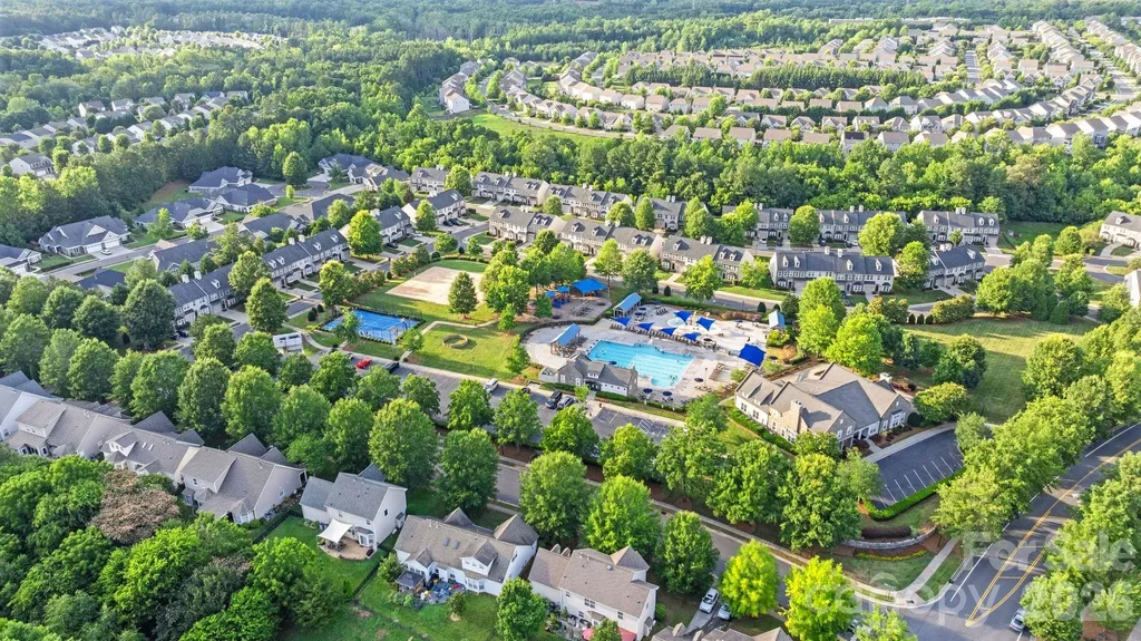 9509 Seamill Road Charlotte NC 28278