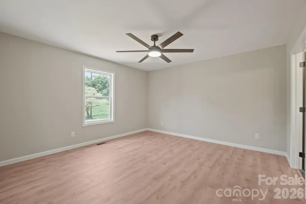 1649 Bentbrook Drive Valdese NC 28690