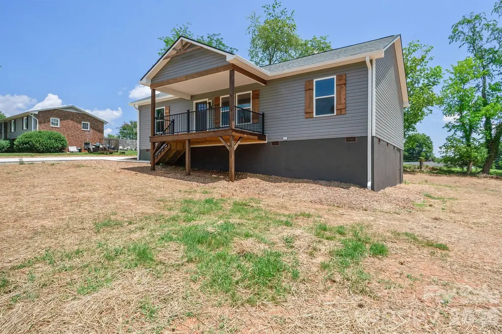 1649 Bentbrook Drive Valdese NC 28690
