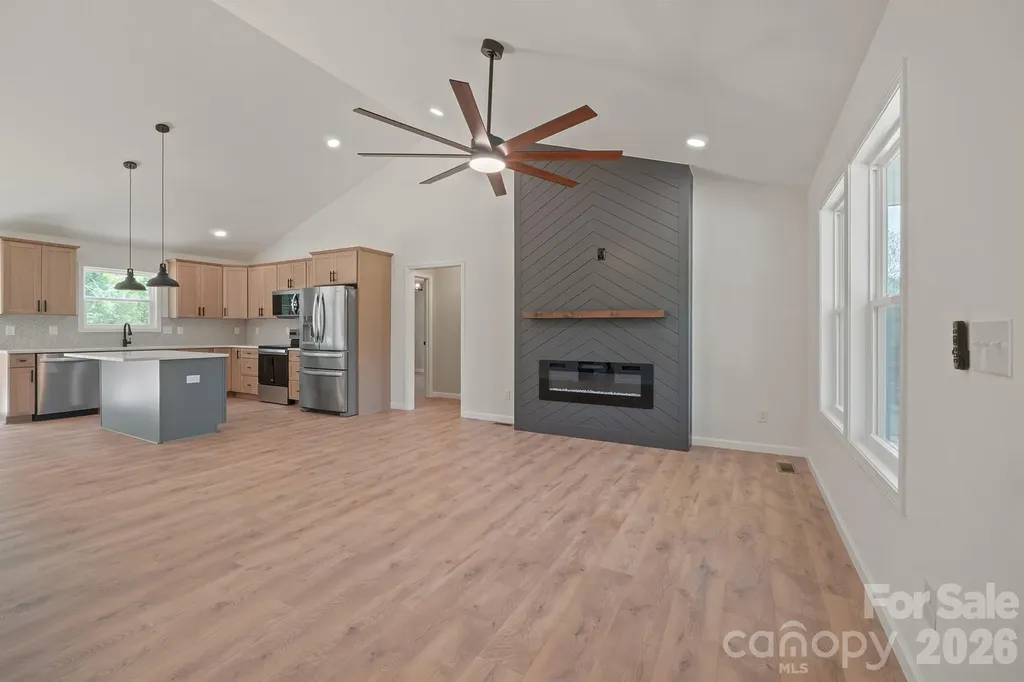 1649 Bentbrook Drive Valdese NC 28690