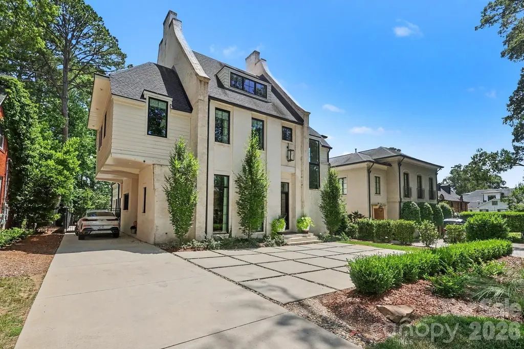 2310 Beverly Drive Charlotte NC 28207