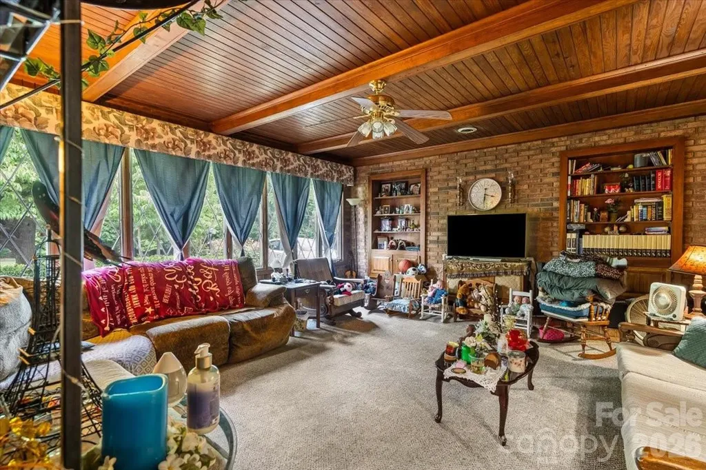 521 W Stokes Street China Grove NC 28023