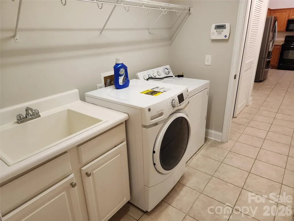 1 Mountain Meadow Circle Weaverville NC 28787