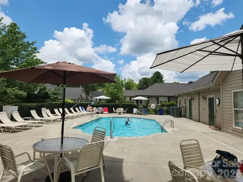 1 Mountain Meadow Circle Weaverville NC 28787