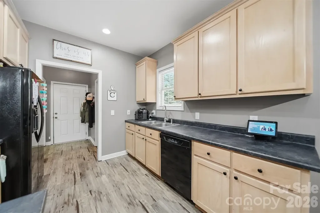 1395 Robinhood Drive Morganton NC 28655