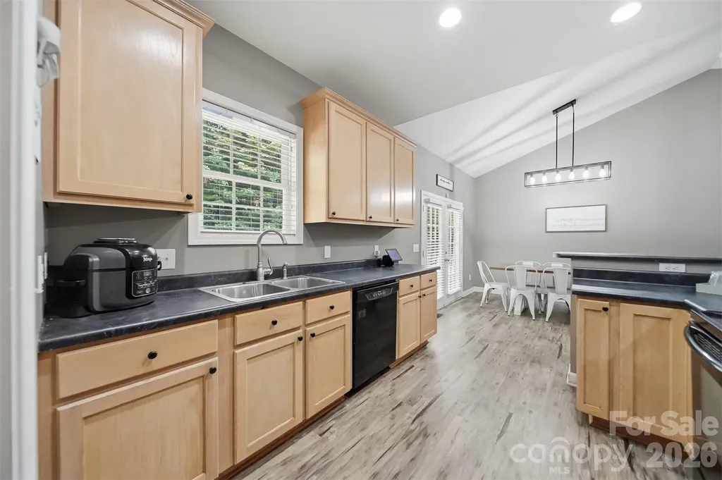 1395 Robinhood Drive Morganton NC 28655