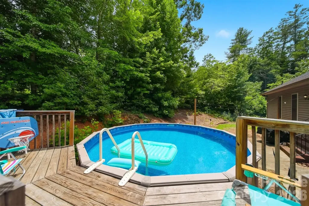 1395 Robinhood Drive Morganton NC 28655