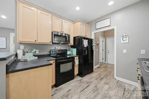 1395 Robinhood Drive Morganton NC 28655