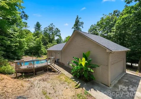 1395 Robinhood Drive Morganton NC 28655
