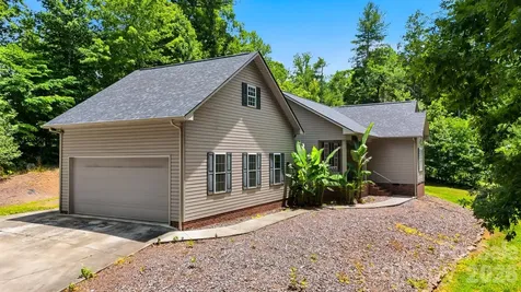 1395 Robinhood Drive Morganton NC 28655