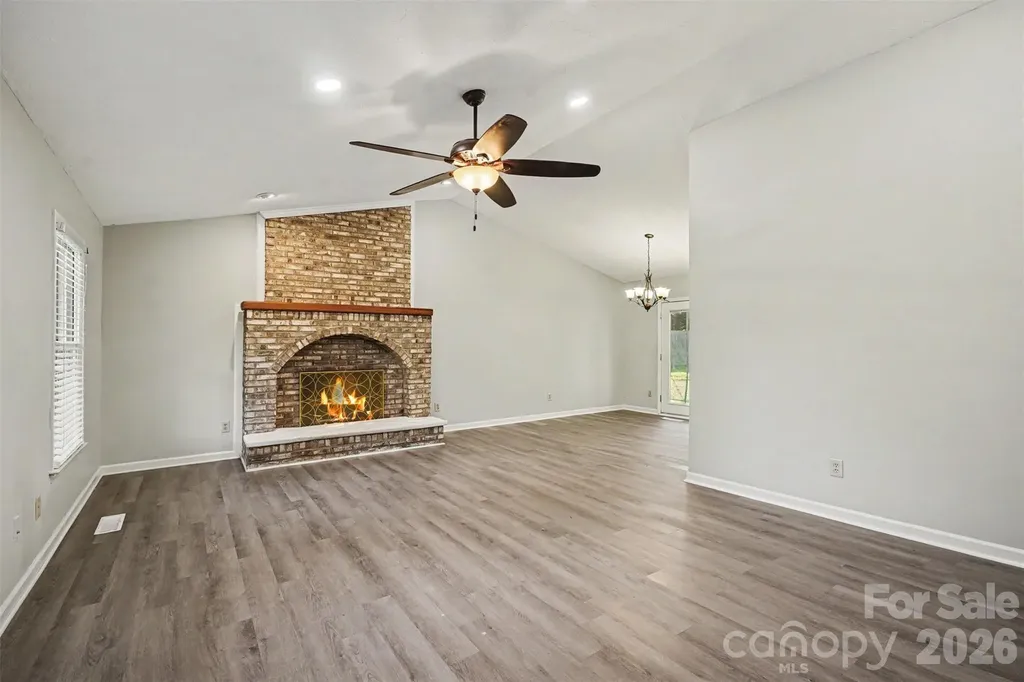 2716 Starnes Road Charlotte NC 28214