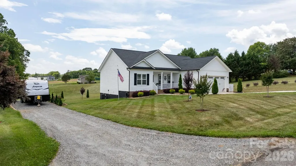 2026 Crestdale Lane Newton NC 28658