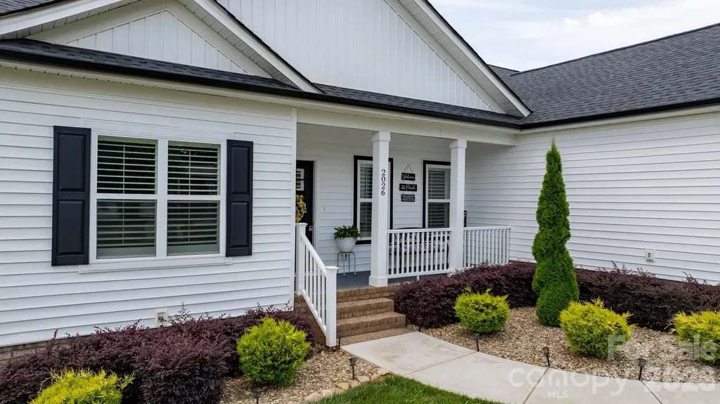 2026 Crestdale Lane Newton NC 28658