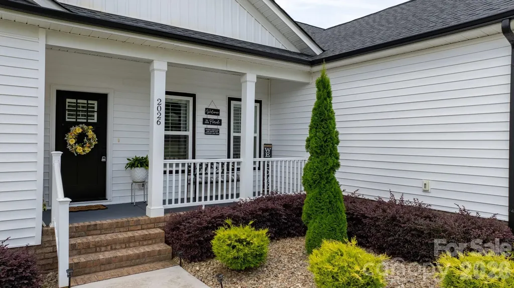 2026 Crestdale Lane Newton NC 28658