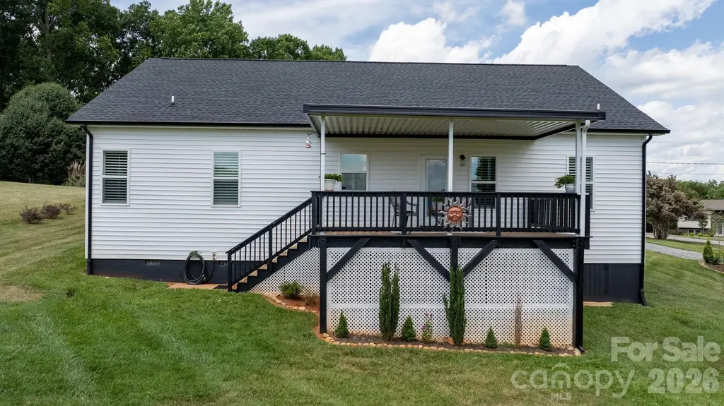 2026 Crestdale Lane Newton NC 28658