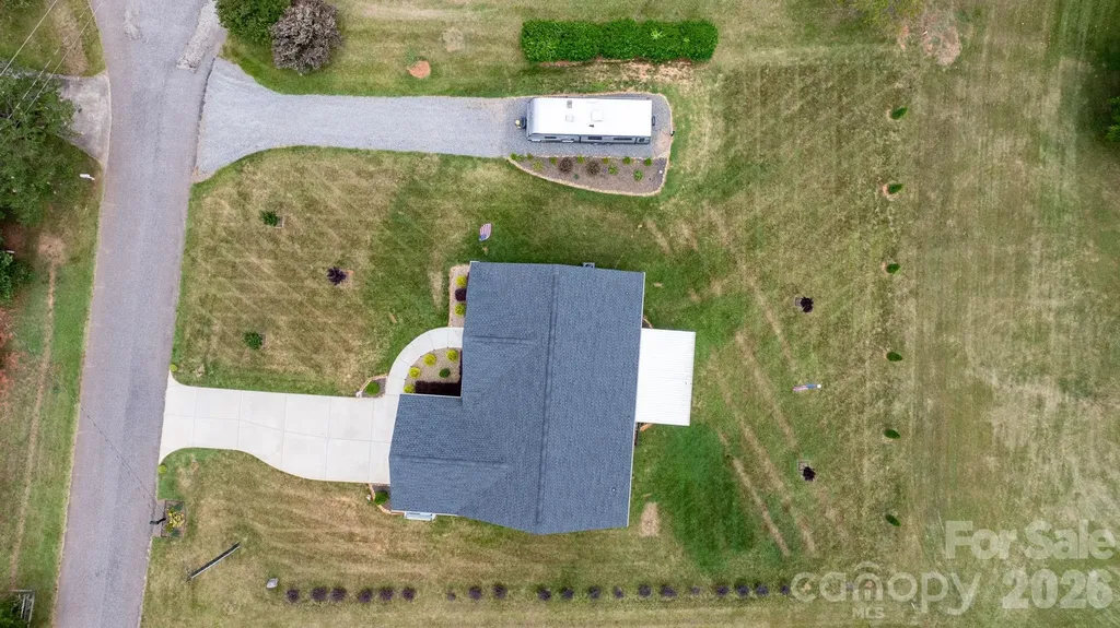 2026 Crestdale Lane Newton NC 28658