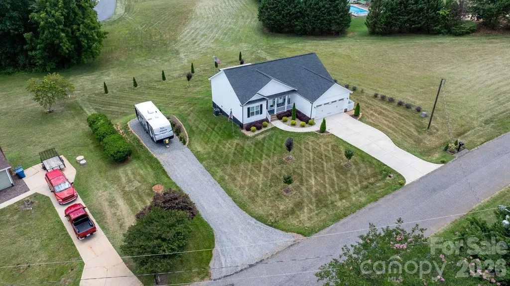 2026 Crestdale Lane Newton NC 28658