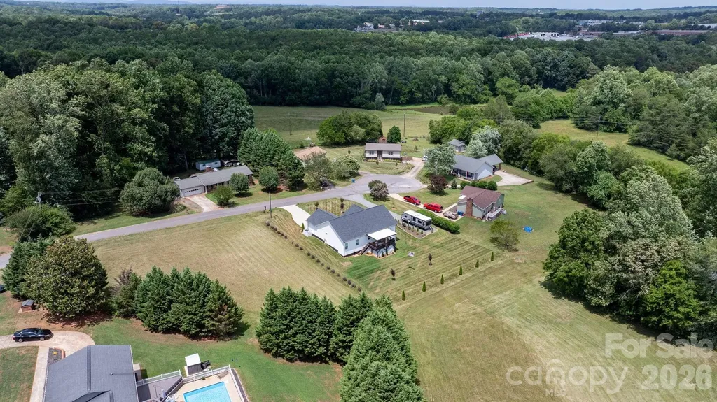 2026 Crestdale Lane Newton NC 28658