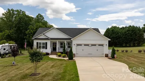 2026 Crestdale Lane Newton NC 28658