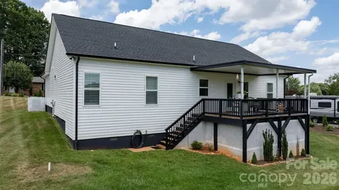2026 Crestdale Lane Newton NC 28658