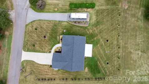 2026 Crestdale Lane Newton NC 28658