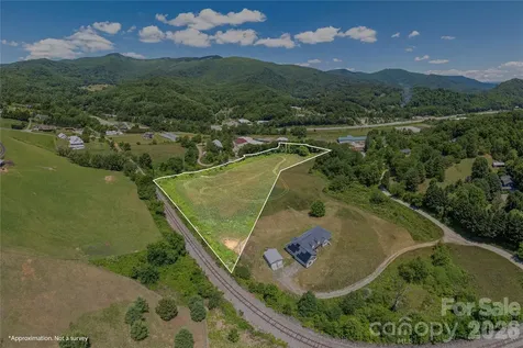 23 Providence Place Waynesville NC 28786