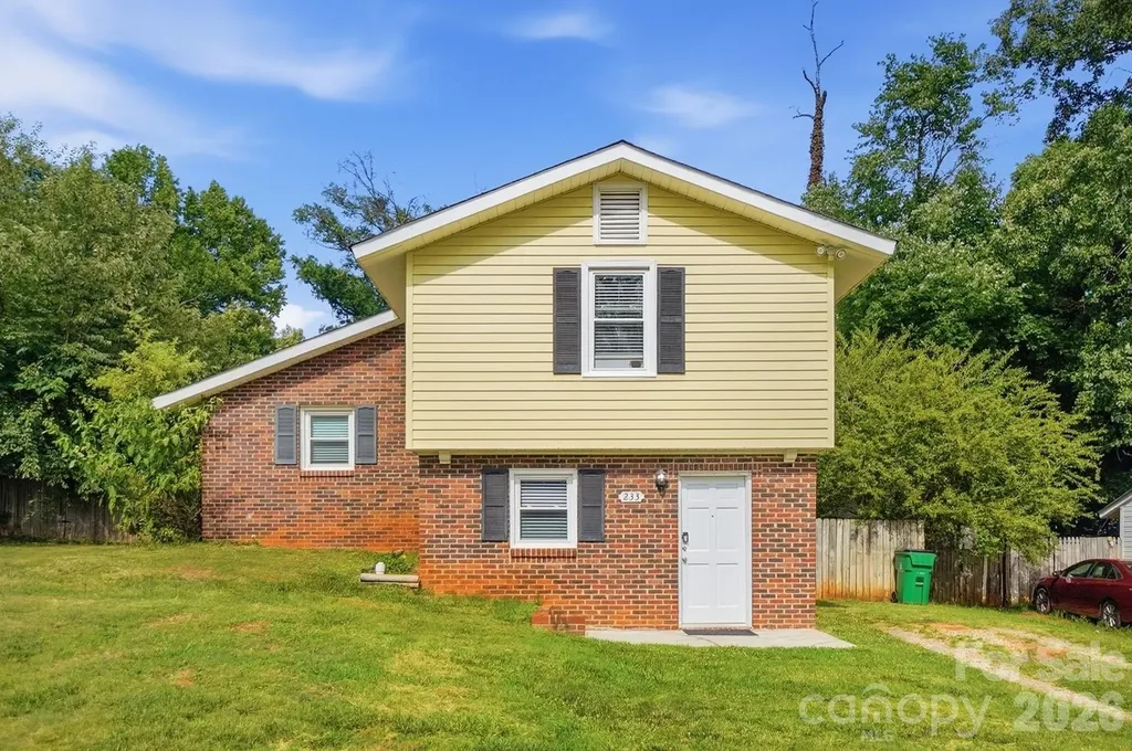 233 Scottie Place Charlotte NC 28217