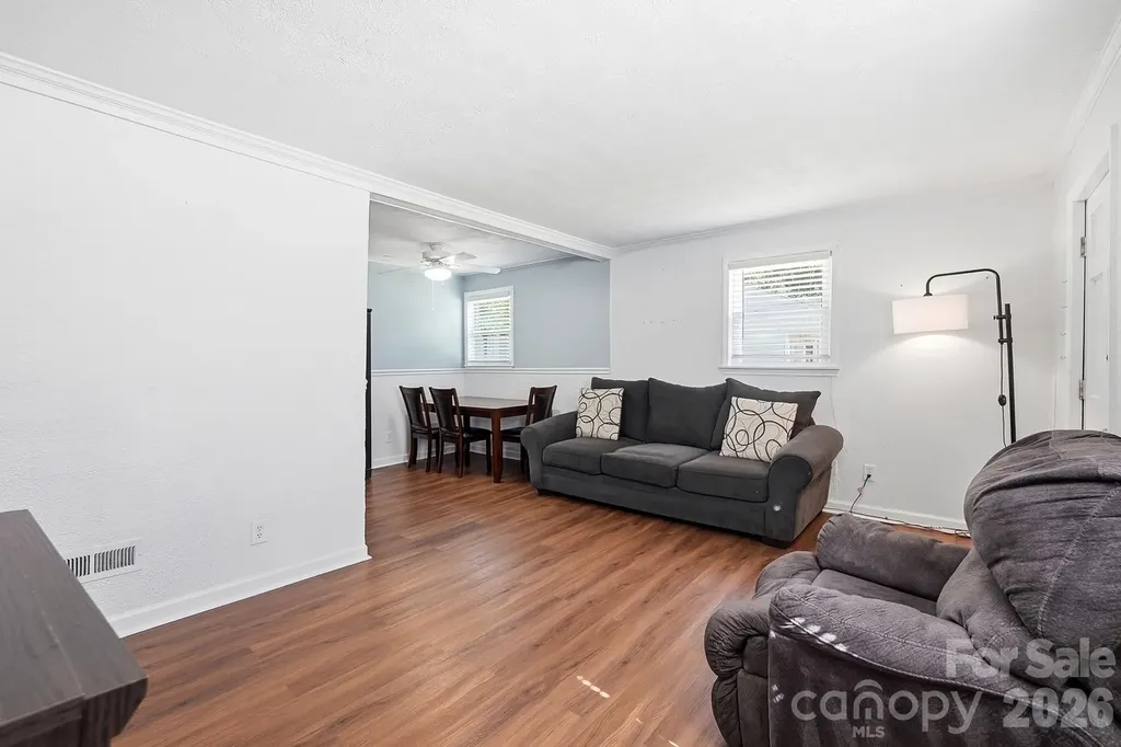 233 Scottie Place Charlotte NC 28217