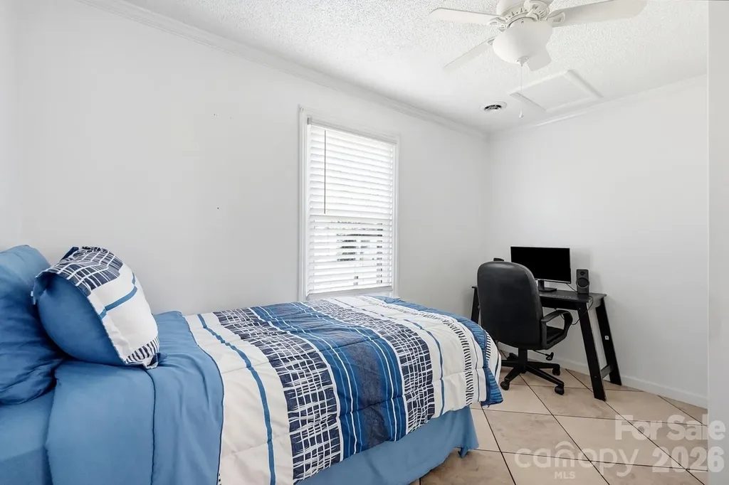233 Scottie Place Charlotte NC 28217