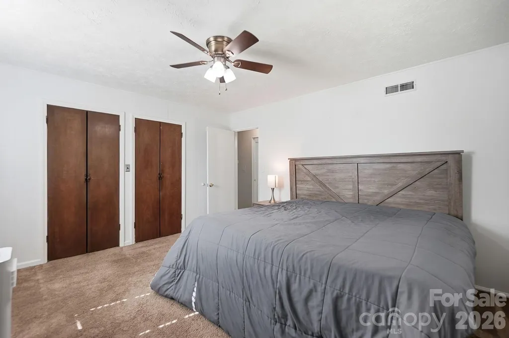 233 Scottie Place Charlotte NC 28217