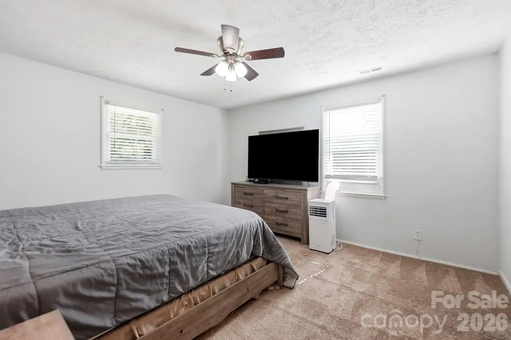 233 Scottie Place Charlotte NC 28217