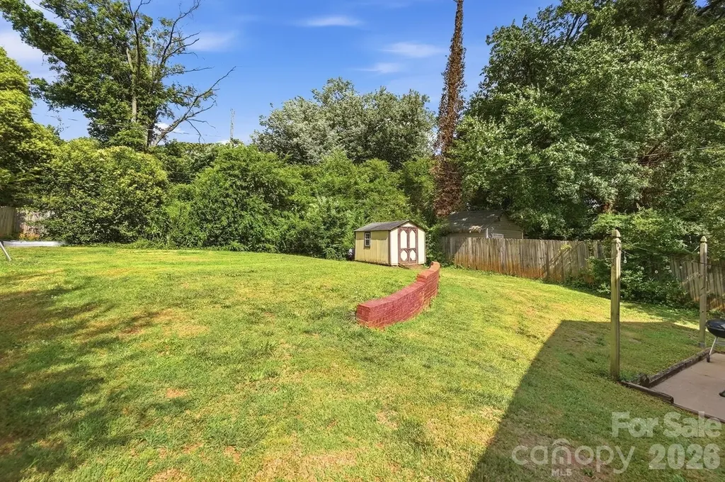 233 Scottie Place Charlotte NC 28217