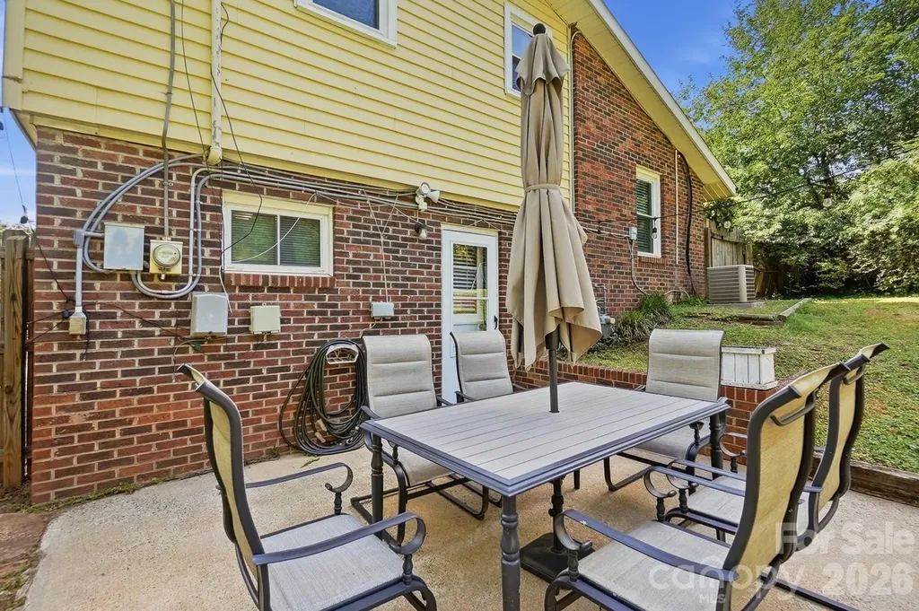 233 Scottie Place Charlotte NC 28217
