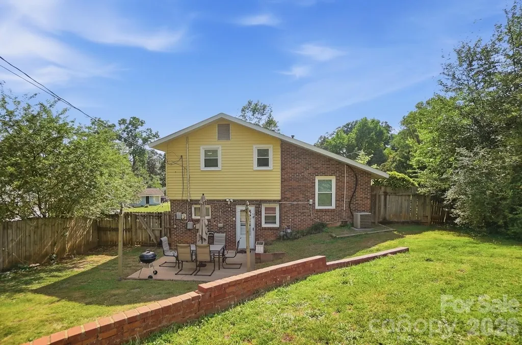 233 Scottie Place Charlotte NC 28217