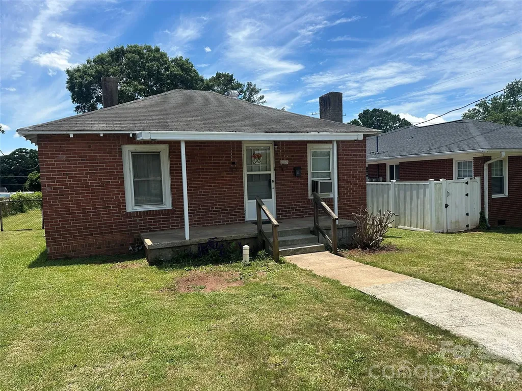 229 Cedar Street Belmont NC 28012