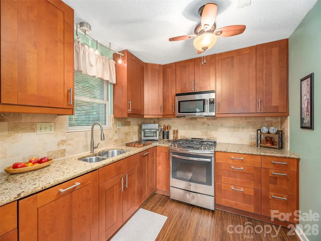 3201 Saint Augustine Place Asheville NC 28805