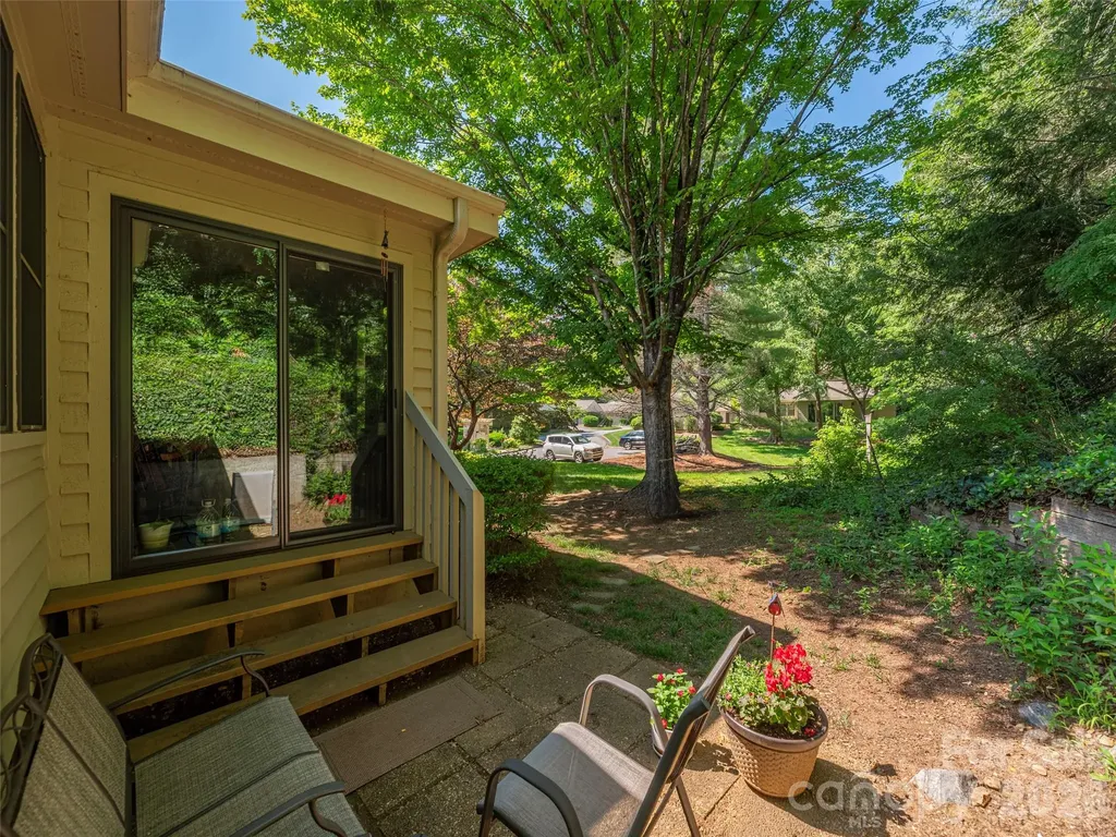 3201 Saint Augustine Place Asheville NC 28805