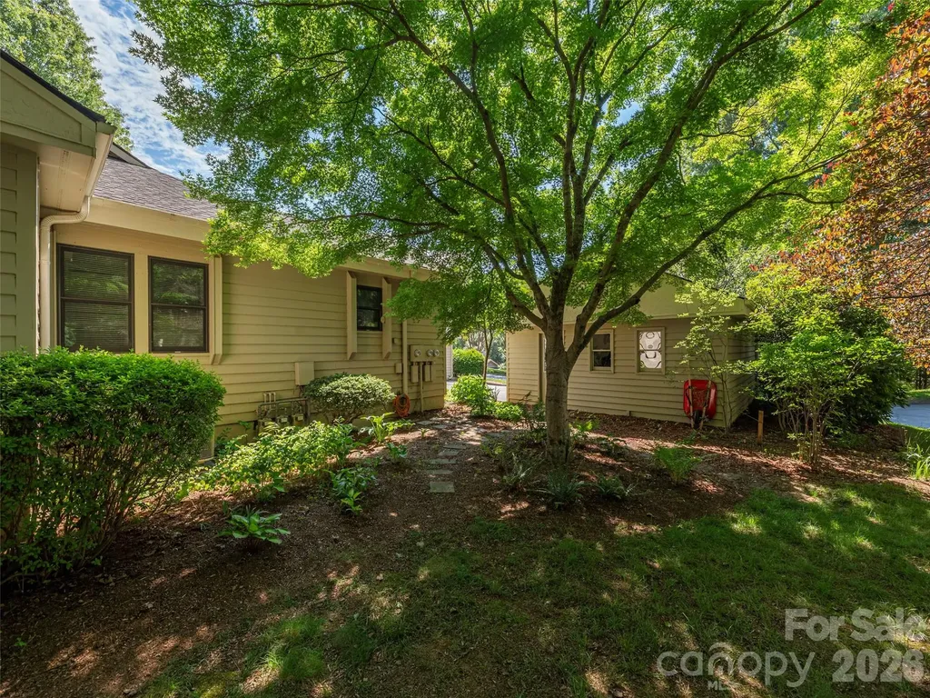 3201 Saint Augustine Place Asheville NC 28805