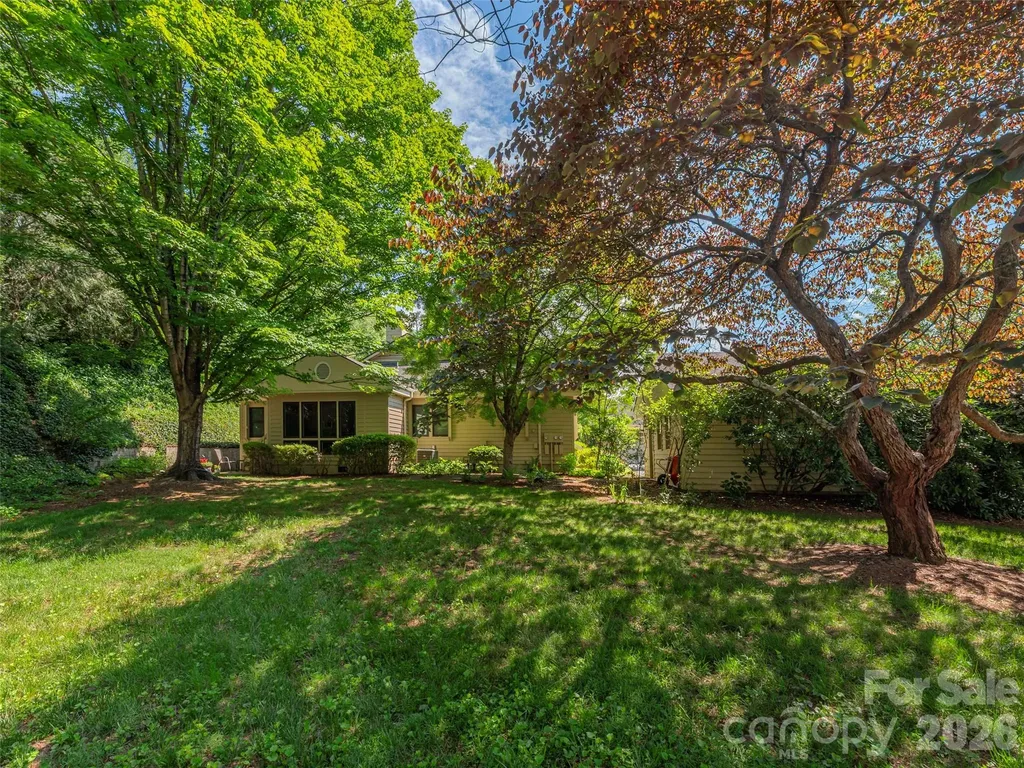 3201 Saint Augustine Place Asheville NC 28805