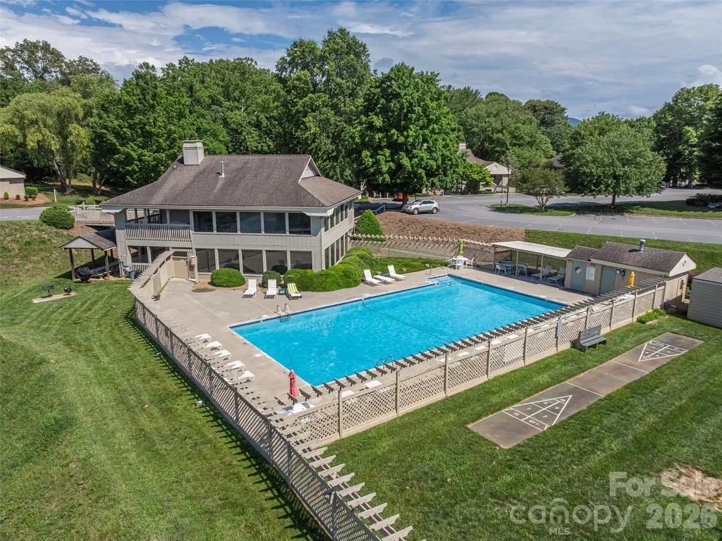 3201 Saint Augustine Place Asheville NC 28805
