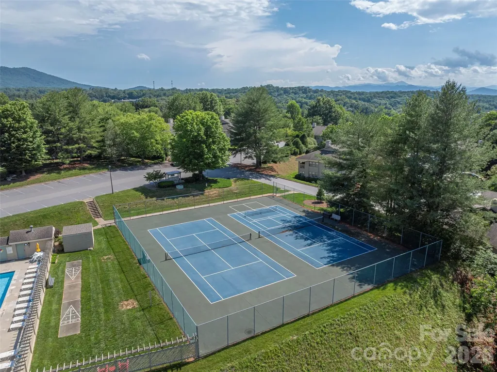 3201 Saint Augustine Place Asheville NC 28805