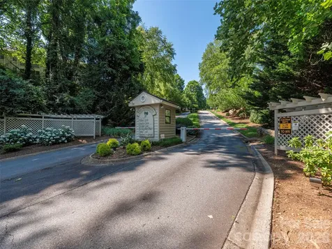 3201 Saint Augustine Place Asheville NC 28805