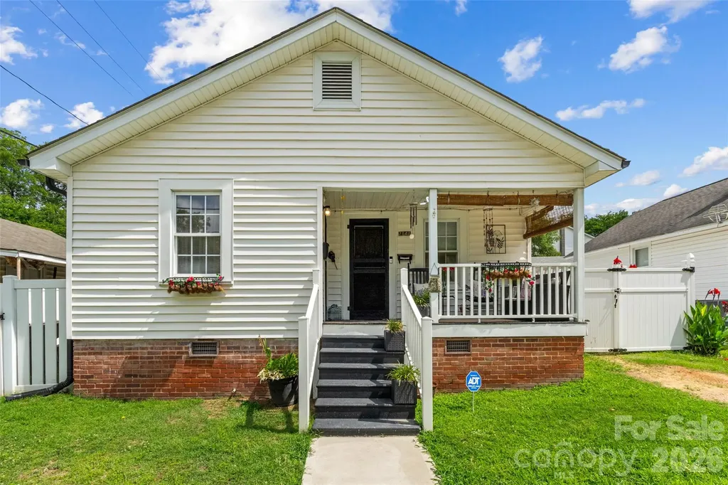714 Pine Street Kannapolis NC 28081