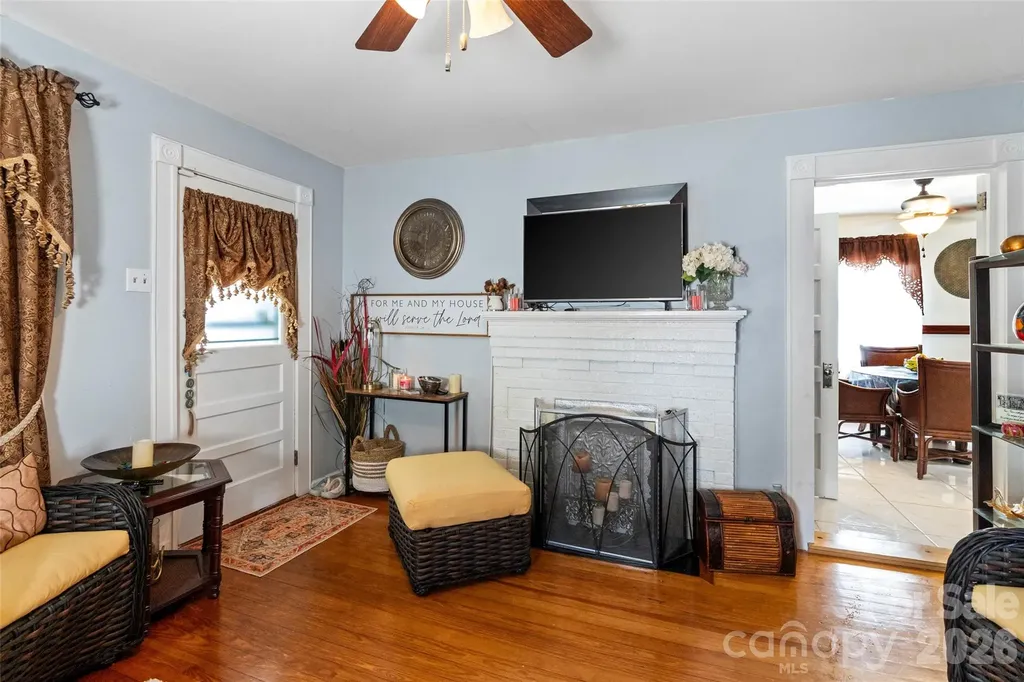 714 Pine Street Kannapolis NC 28081